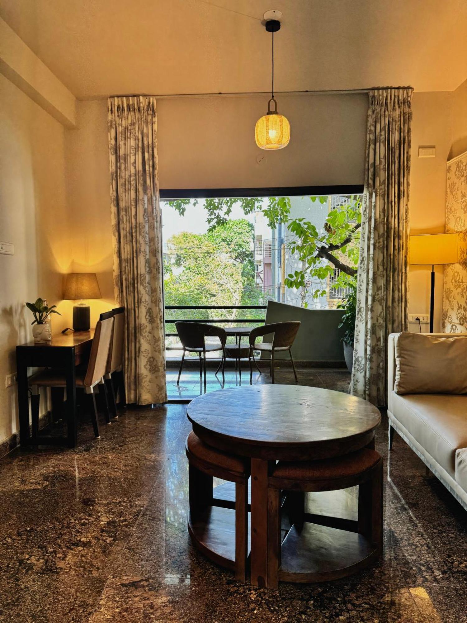 Idam Na Mama Lägenhet Bangalore Exteriör bild