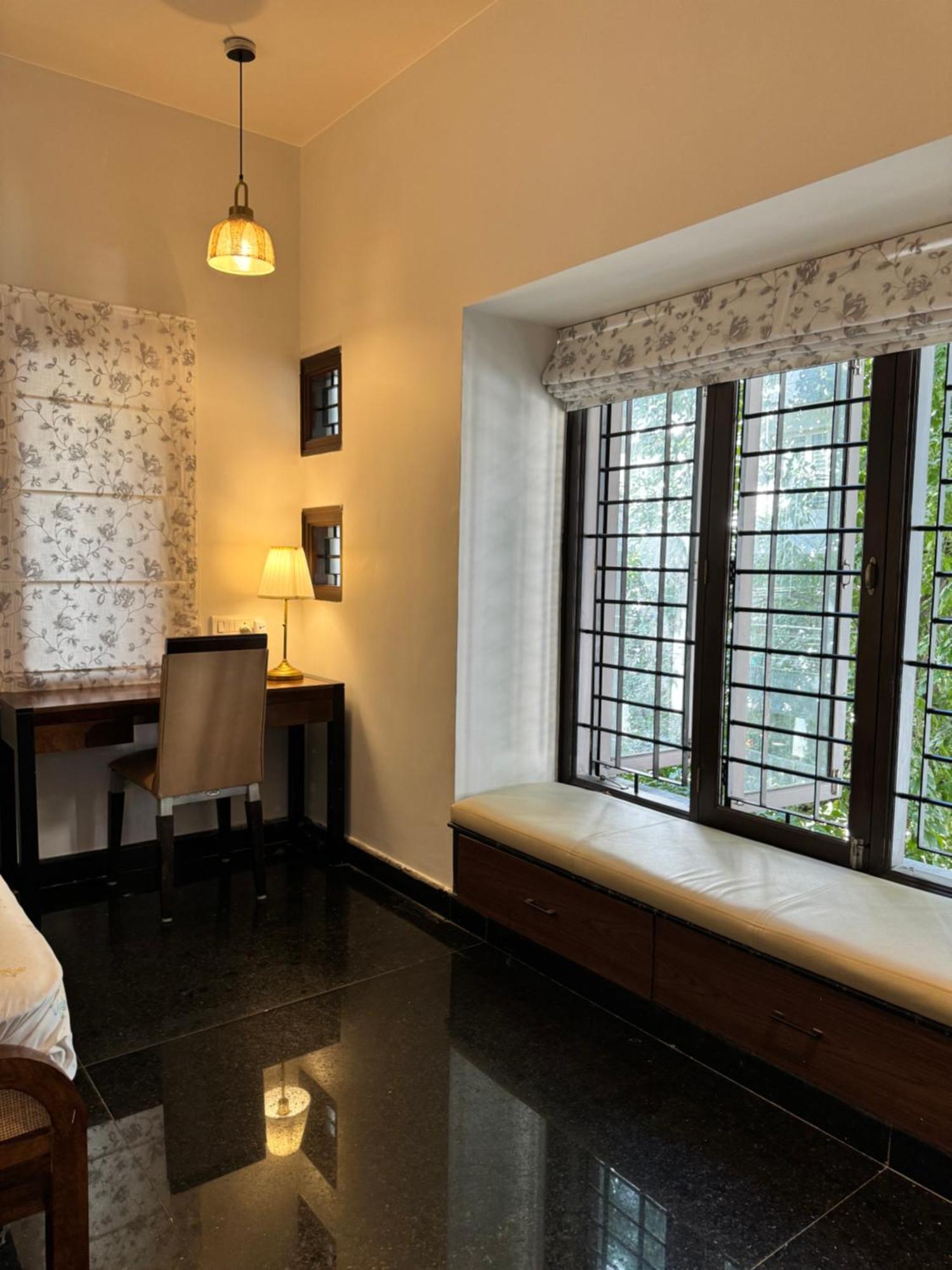Idam Na Mama Lägenhet Bangalore Exteriör bild