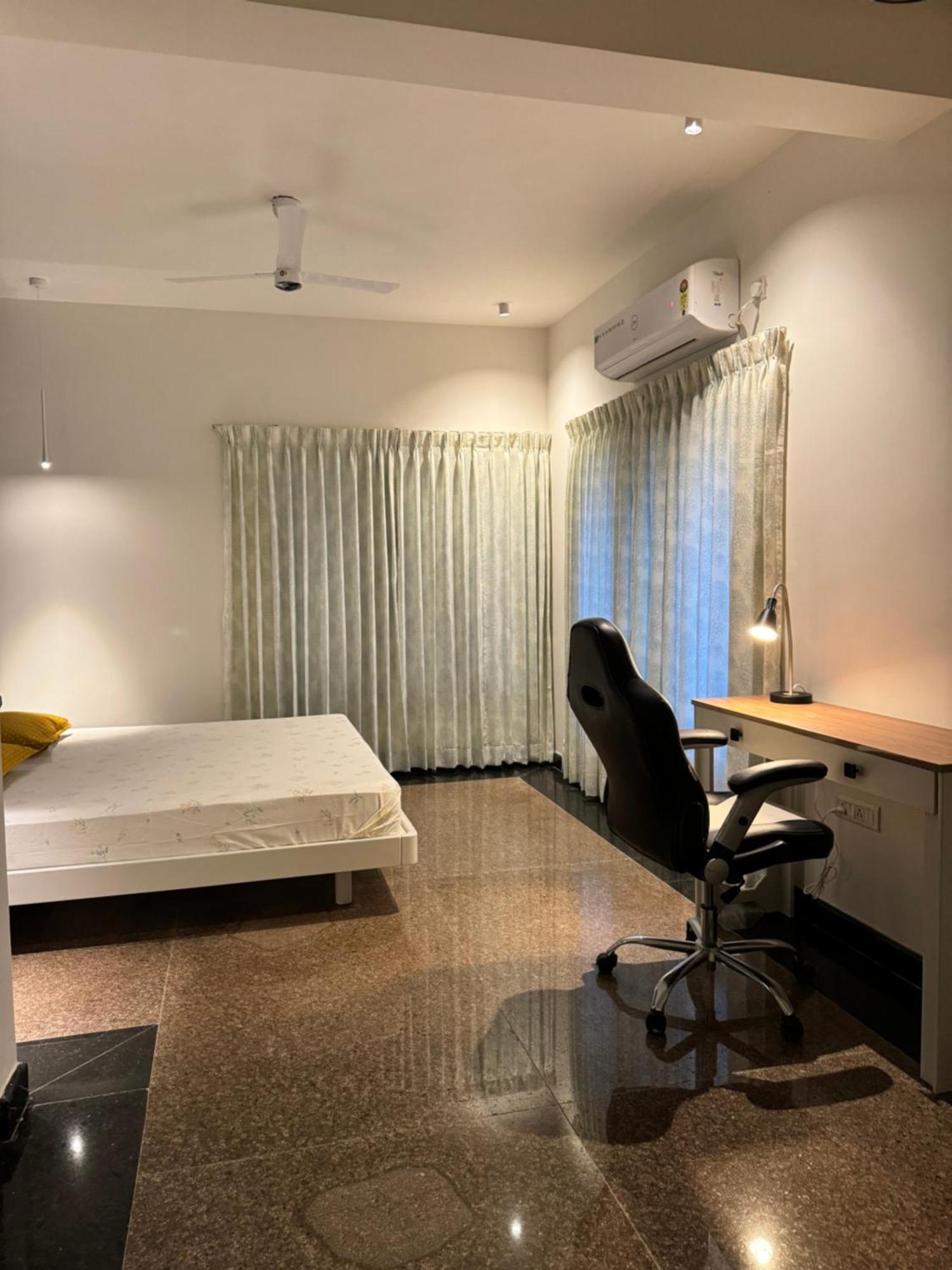 Idam Na Mama Lägenhet Bangalore Exteriör bild