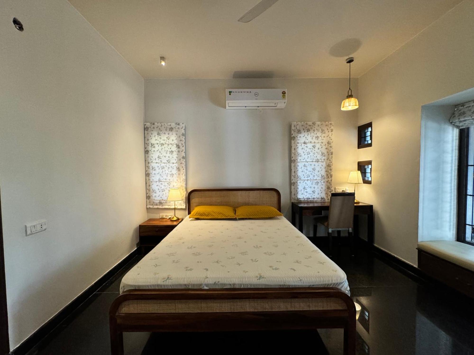 Idam Na Mama Lägenhet Bangalore Exteriör bild